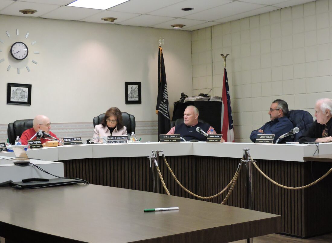 American flags to be replaced in Bellaire News, Sports, Jobs The